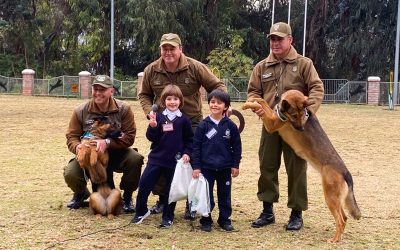 Aprendizaje y diversión en visita de Kínder a la Escuela Canina de Carabineros